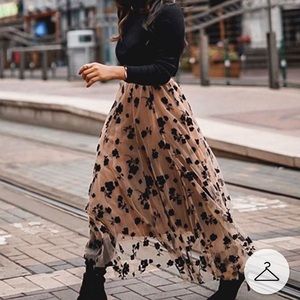 Chicwish Posy Midi Skirt